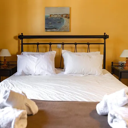 Daire Sipsas Koróni