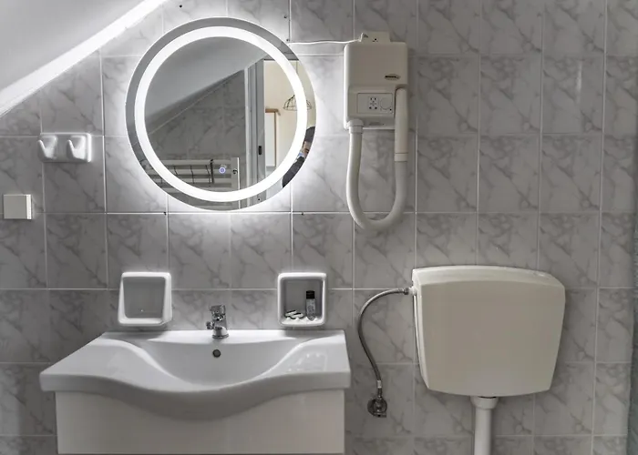 西普萨斯别墅酒店 * Koróni